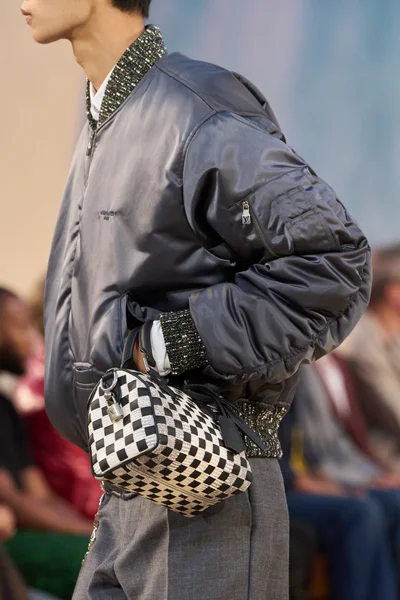 Look 21